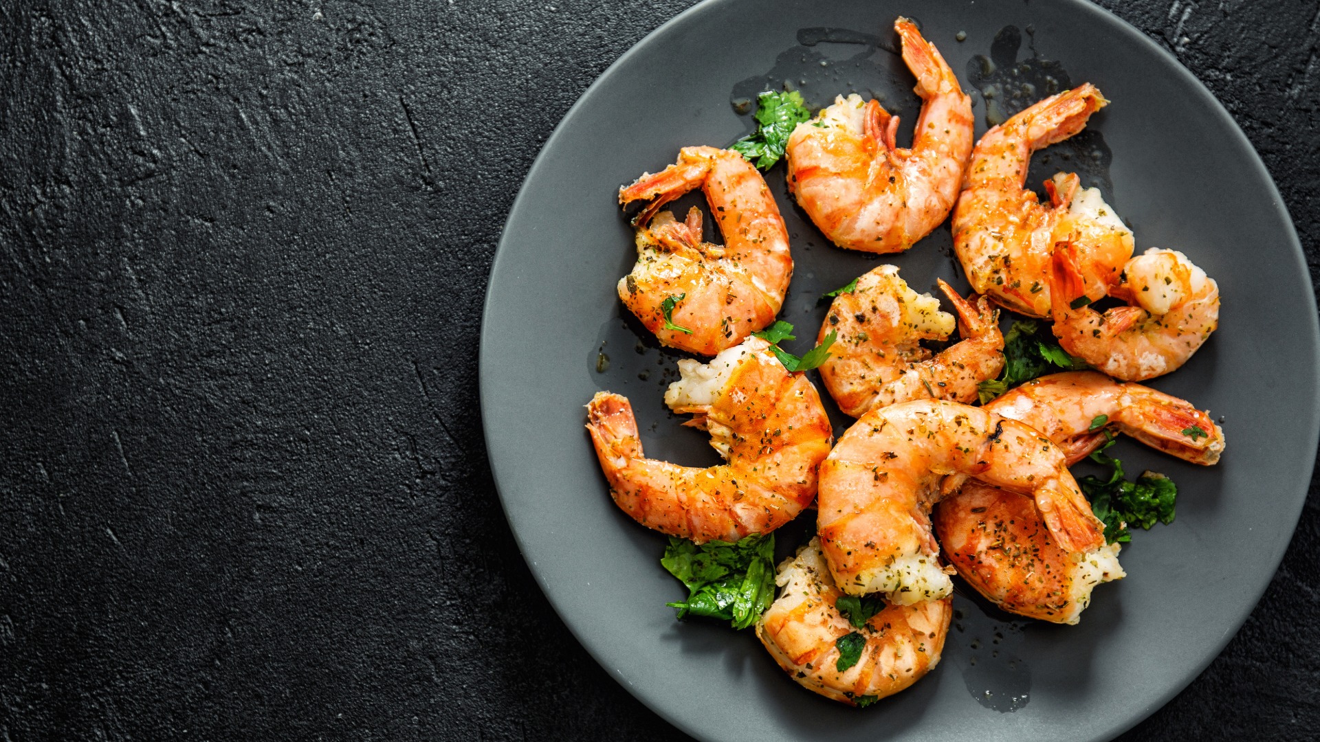 Cooked shrimp on a plate Cooked shrimp on a plate