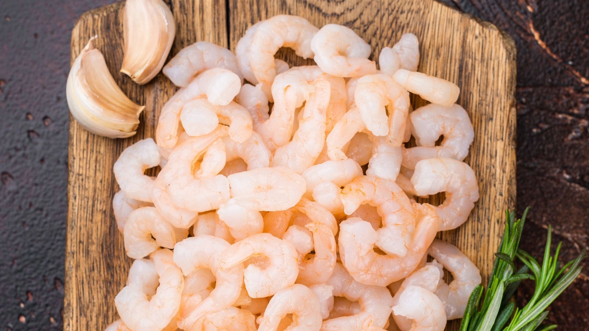 How to peel and devein shrimp